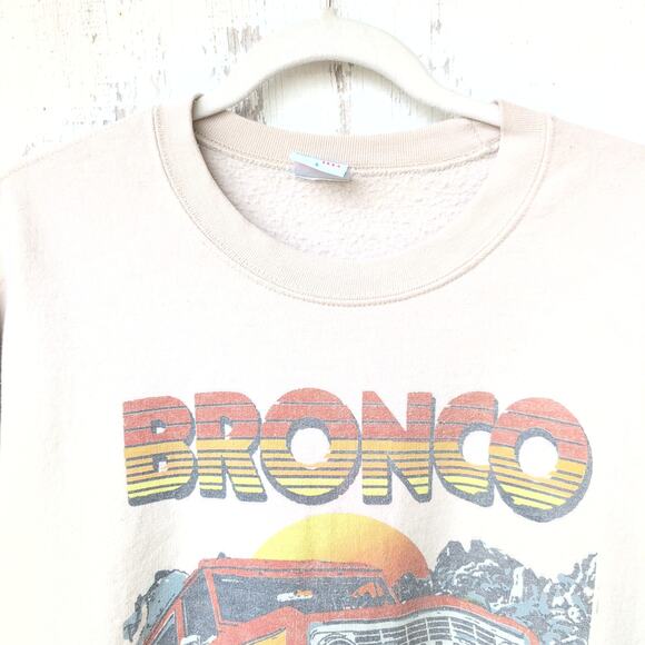 Bronco Jeep Junk Food Tees Crewneck Sweatshirt Size Large - Picture 2 of 8